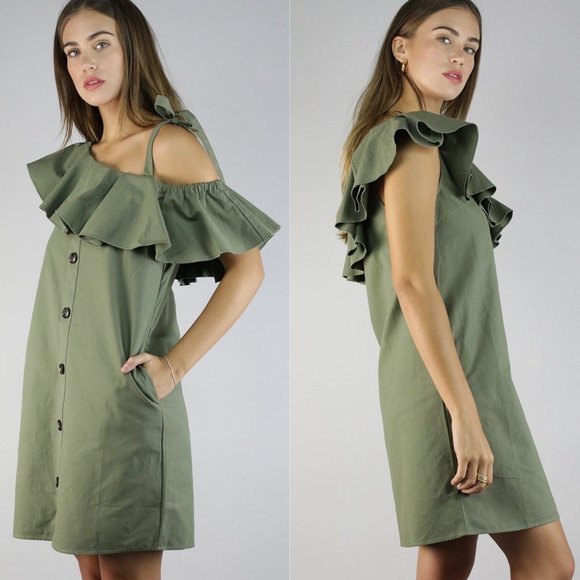 English Factory Dresses & Skirts - ENGLISH FACTORY Pleated Ruffle Dress Size XS